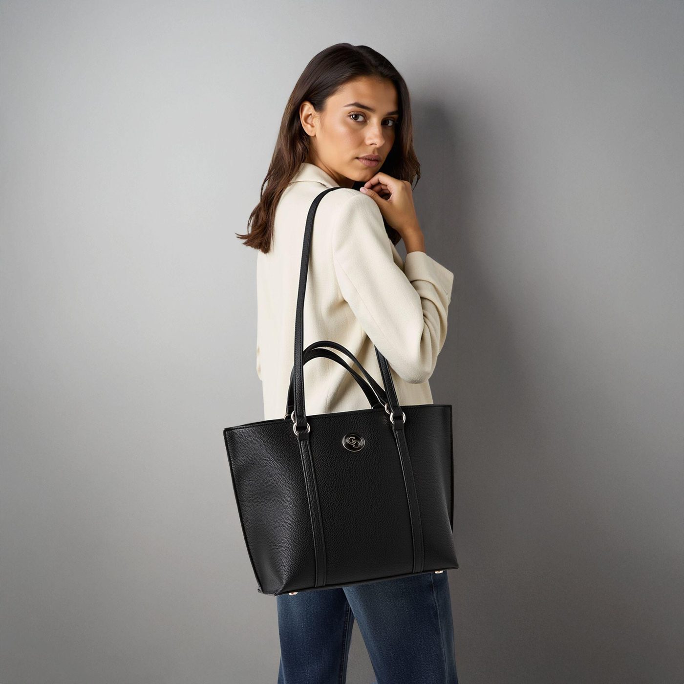 Handbag output